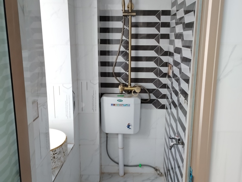 3室1廳1陽(yáng)臺(tái) 省醫(yī)藥公司宿舍（青年路282號(hào)）衛(wèi)生間