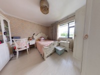 7室2廳2陽臺 金江小區(qū)涵苑別墅臥室