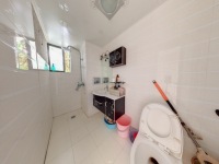 7室2廳2陽臺 金江小區(qū)涵苑別墅衛(wèi)生間