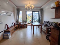 4室2廳2陽(yáng)臺(tái) 花香十里客廳