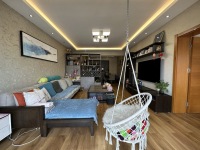 4室2廳2陽臺(tái) 金尚俊園一期客廳