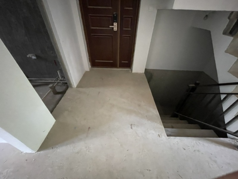 5室3廳2陽臺 中海云麓九里一期別墅門廳