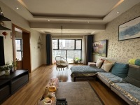 4室2廳2陽臺(tái) 金尚俊園一期客廳