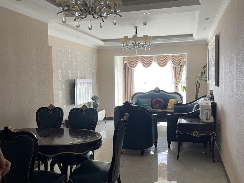 3室2廳2陽(yáng)臺(tái) 新希望希望匯其他