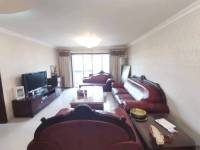 3室2廳2陽臺 世紀(jì)城玉春苑客廳