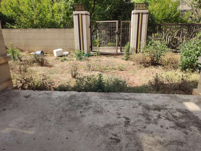 5室2廳2陽(yáng)臺(tái) 綠地海珀瀾庭別墅客廳