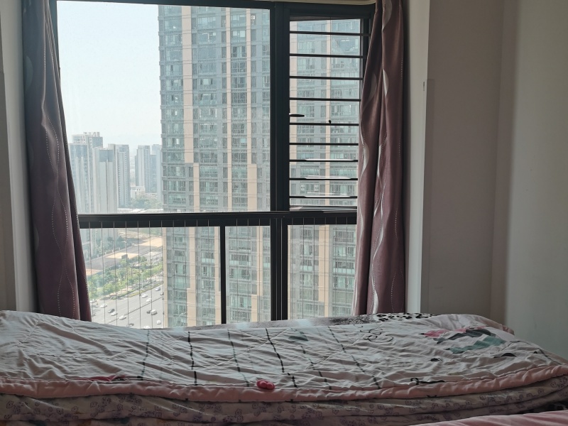 2室2廳1陽(yáng)臺(tái) 海倫國(guó)際海樂(lè)城臥室