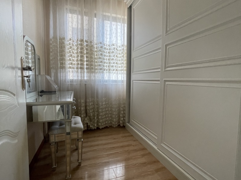 3室2廳2陽(yáng)臺(tái) 新希望希望匯其他