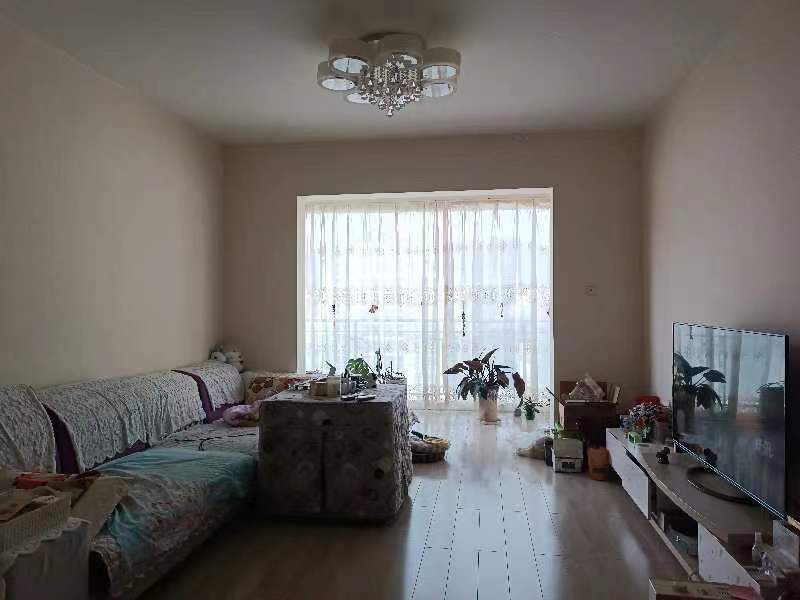 3室2廳1陽臺 城市景苑客廳