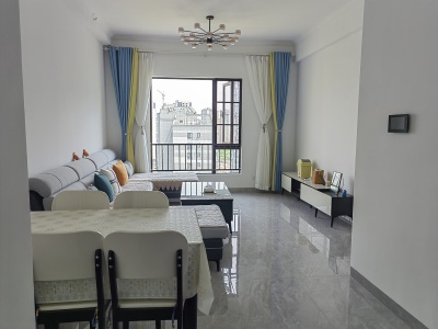 3室2廳1陽臺 新希望白麓城四期