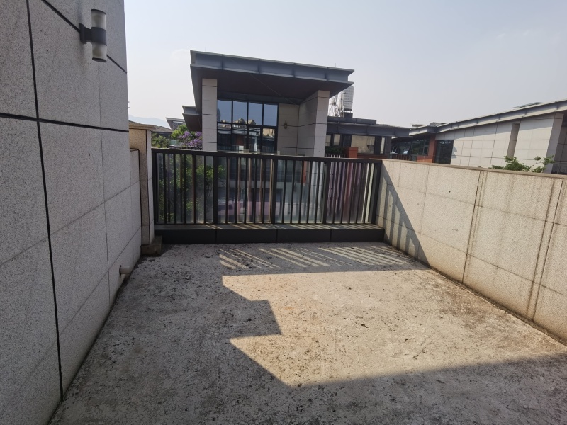 5室2廳3陽(yáng)臺(tái) 山海薈別墅陽(yáng)臺(tái)