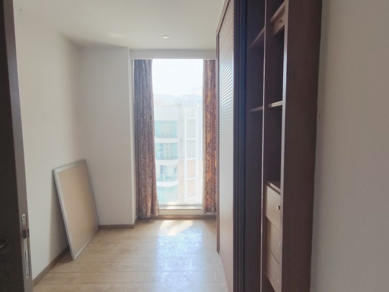 5室2廳2陽臺 中央麗城臥室