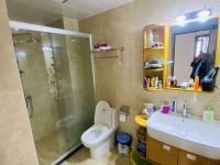 3室2廳2陽臺 中海學(xué)府路8號客廳