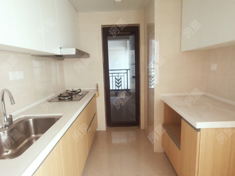 3室2廳2陽(yáng)臺(tái) 中海龍泉公館廚房