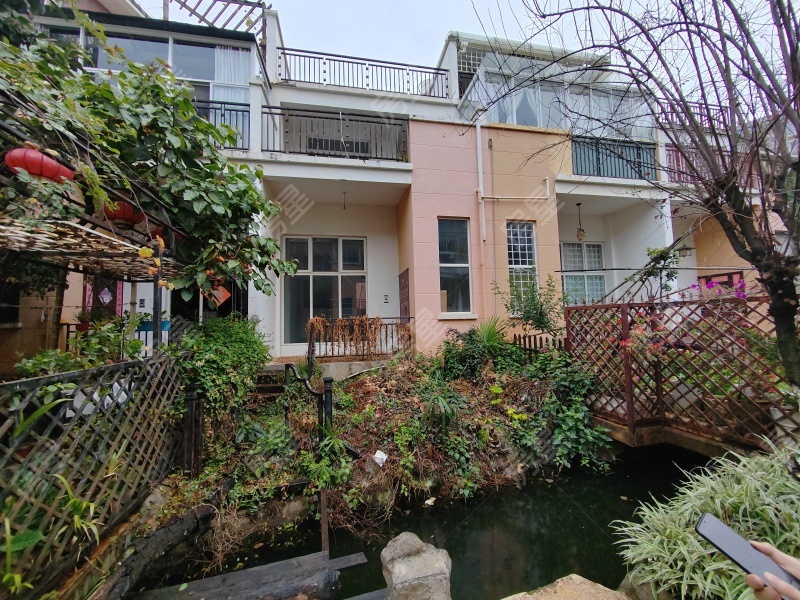 5室2廳3陽臺 印象首日封南區(qū)別墅客廳