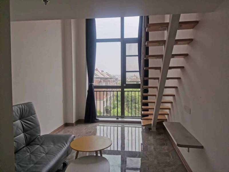 1室1廳 龍湖聽藍(lán)半島公寓門廳