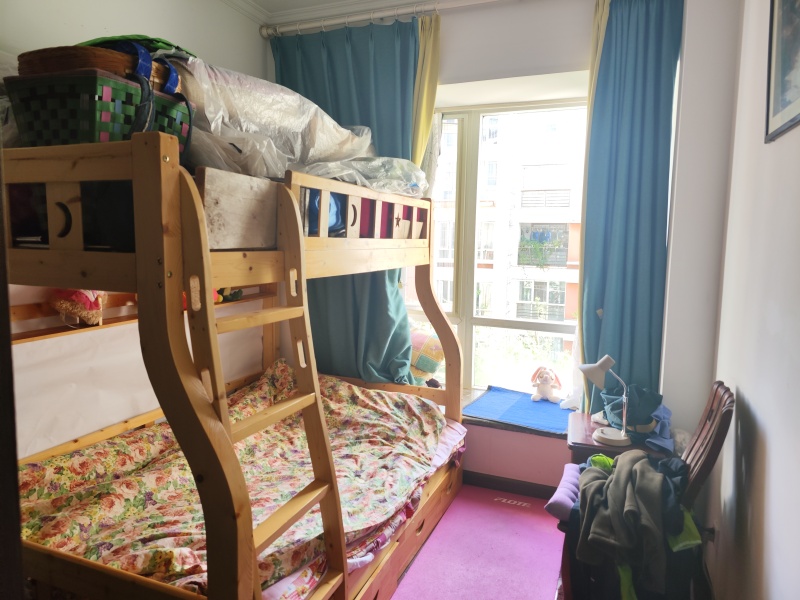 3室2廳1陽臺(tái) 實(shí)力五星彩園臥室