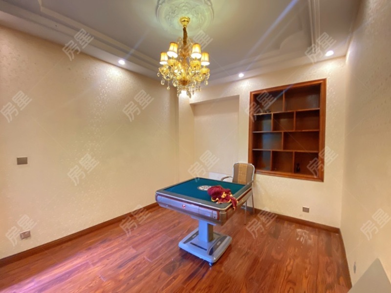 5室2廳2陽(yáng)臺(tái) 奧宸橙郡一期臥室