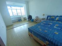 2室2廳2陽臺 東華小區(qū)臥室