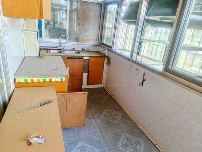 3室2廳1陽臺(tái) 昆明發(fā)電廠生活區(qū)廚房