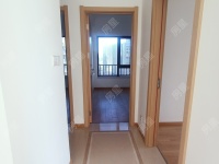 3室2廳2陽(yáng)臺(tái) 中海龍泉公館門廳