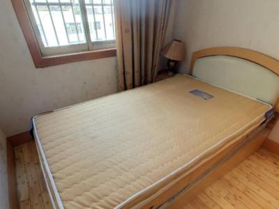 5室3廳2陽(yáng)臺(tái) 金實(shí)小區(qū)華信園