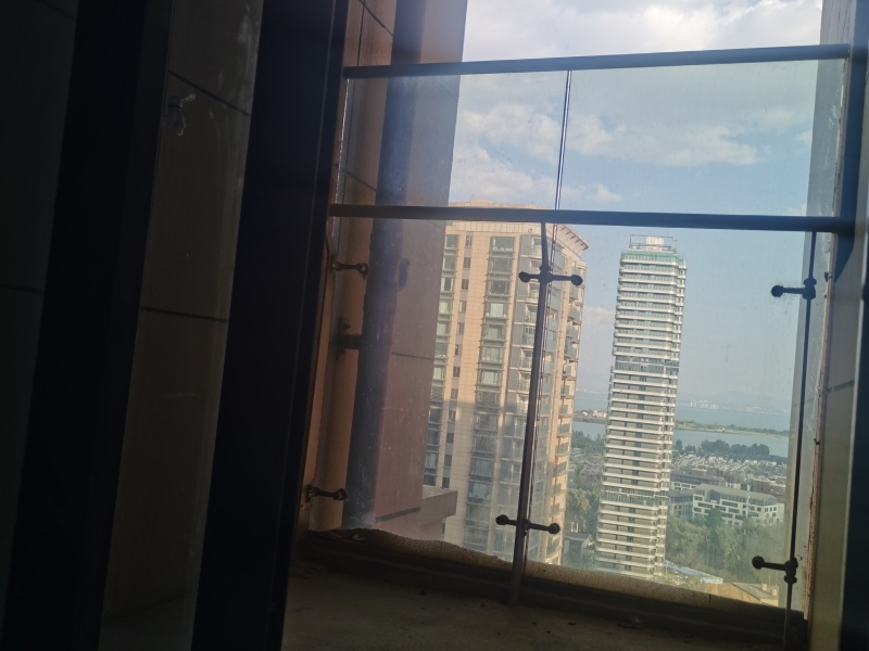 3室2廳1陽(yáng)臺(tái) 山海灣陽(yáng)臺(tái)