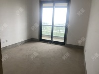 4室2廳2陽臺 華夏四季二期客廳