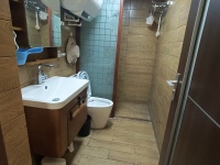 1室1廳1陽臺 七彩之門衛(wèi)生間