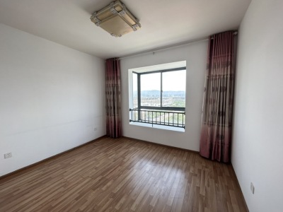 4室2廳2陽臺 紅星國際晶品