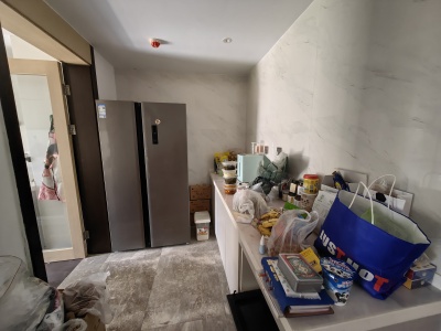 4室2廳2陽(yáng)臺(tái) 俊發(fā)城芙蓉苑