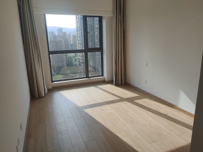 3室2廳1陽臺 俊發(fā)城玉蘭苑