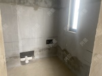 4室2廳2陽臺 華夏四季二期客廳