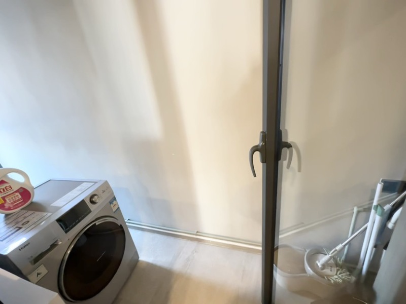 4室2廳2陽(yáng)臺(tái) 俊發(fā)逸天峰陽(yáng)臺(tái)