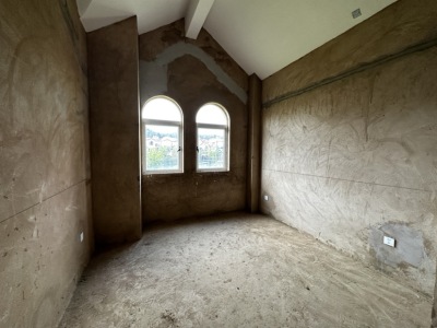 5室2廳3陽(yáng)臺(tái) 東鳴佳苑別墅臥室