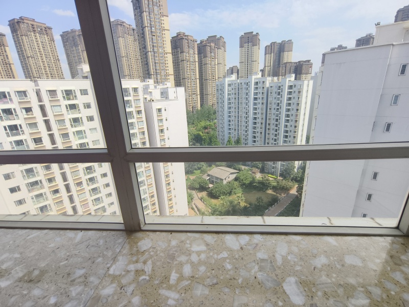 3室2廳1陽臺(tái) 云南映象C區(qū)陽臺(tái)