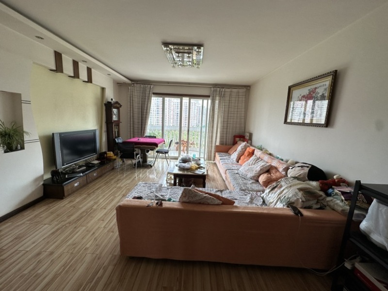 3室2廳2陽(yáng)臺(tái) 世紀(jì)城玉春苑其他