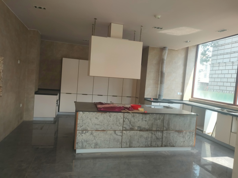 5室3廳2陽臺(tái) 海韻楓丹別墅客廳