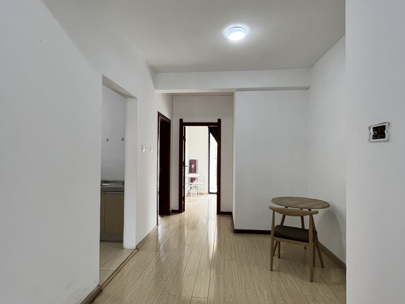 3室2廳2陽臺 盛泰公園盛世客廳