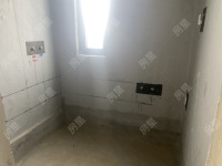 4室2廳2陽臺 華夏四季二期客廳