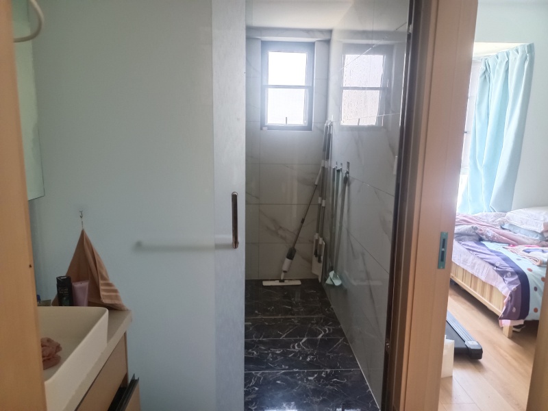 4室2廳1陽(yáng)臺(tái) 江東境界客廳