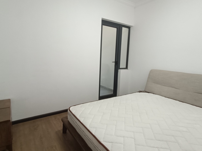 4室2廳2陽臺(tái) 萬科銀海泊岸瀾庭臥室