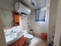 2室2廳1陽(yáng)臺(tái) 金江小區(qū)融苑衛(wèi)生間