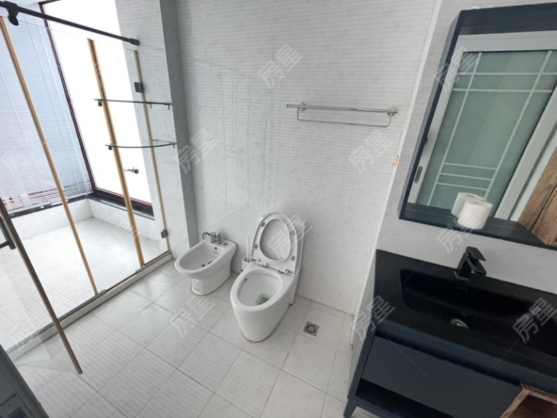 9室2廳5陽臺 海韻楓丹別墅戶型圖