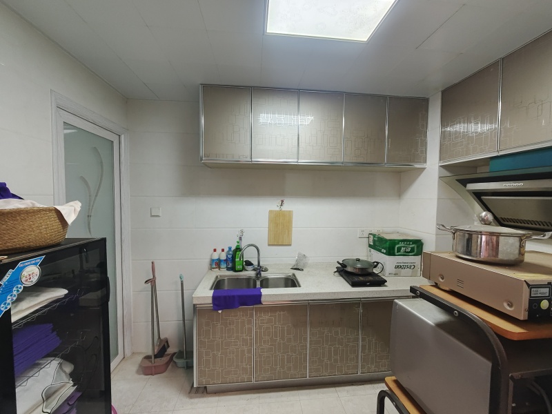 2室2廳1陽(yáng)臺(tái) 金江小區(qū)融苑廚房