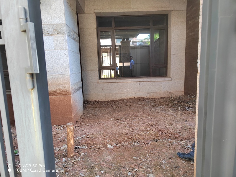 4室2廳2陽臺 昆明恒大云璽別墅自家花園