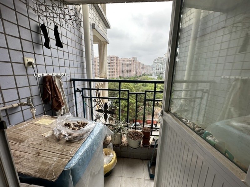 3室2廳2陽(yáng)臺(tái) 世紀(jì)城玉春苑其他