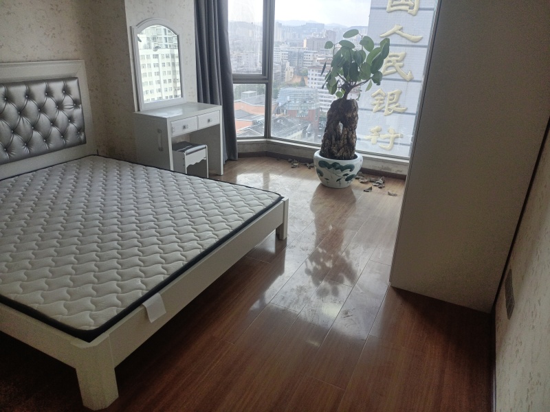 3室2廳 華夏大廈臥室