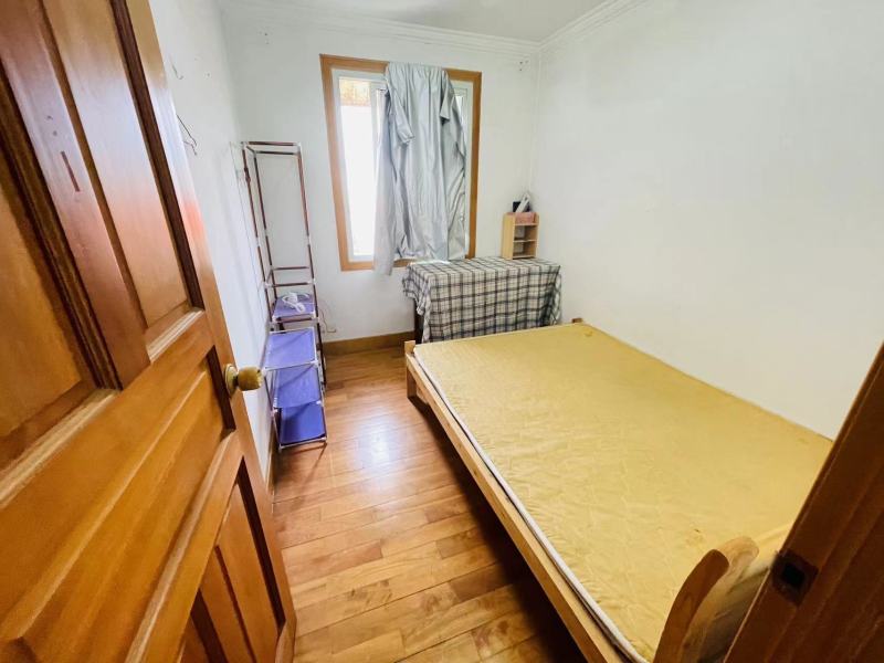 3室2廳1陽(yáng)臺(tái) 船房小區(qū)臥室