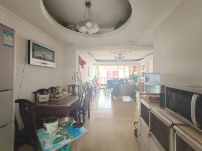 3室2廳1陽(yáng)臺(tái) 金洲花園